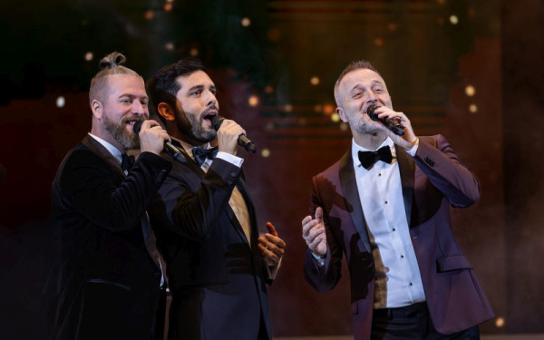 The Italian Tenors στη Θεσσαλονίκη: Η παράσταση «A Touch of Christmas» γεμάτη ιταλική μουσική και χριστουγεννιάτικες άριες