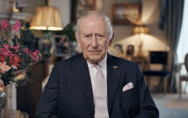 Θετικά μηνύματα για την υγεία του Βασιλιά Κάρολου: Mειώνεται η θεραπεία του για τον καρκίνο (βίντεο)