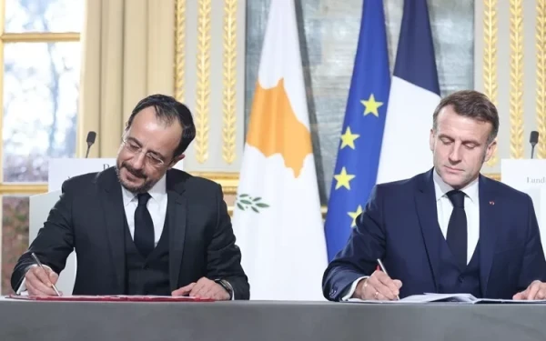 Υπεγράφη η συμφωνία στρατηγικής εταιρικής σχέσης Γαλλίας - Κύπρου