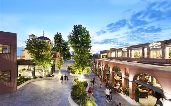 Mediterranean Cosmos Christmas Together: Μαζί σε κάθε γιορτή!