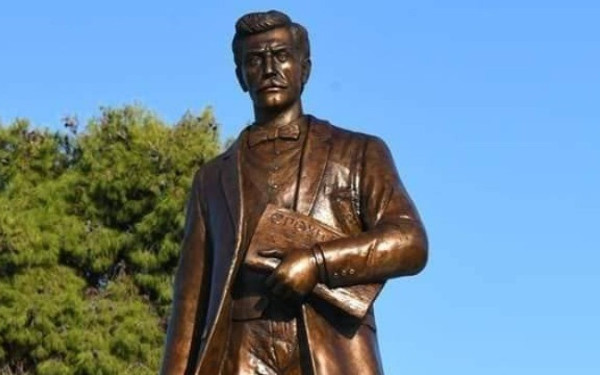 Θεσσαλονίκη: Βιβλίο για τον Νίκο Καπετανίδη θα εκδοθεί από το Ίδρυμα της Βουλής