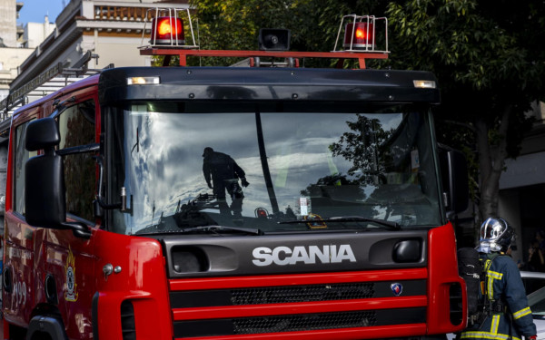 Θεσσαλονίκη: Φωτιά σε σπίτι στην Πολίχνη - Στο νοσοκομείο μία γυναίκα