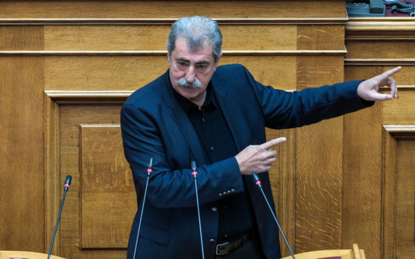 Πολάκης κατά Καρυστιανού: Για τα δύο πρώτα Μνημόνια δεν είπε κουβέντα