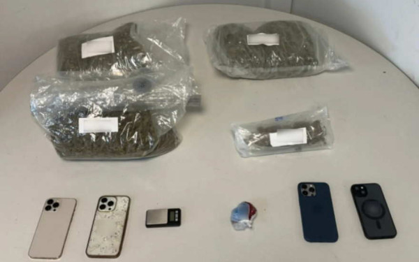 Θεσσαλονίκη: «Σκούπα» της ΕΛΑΣ για ναρκωτικά – 4 συλλήψεις με 2,8 κιλά κάνναβης και κοκαΐνη