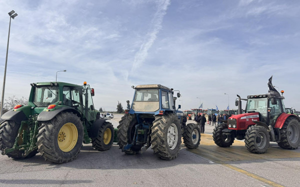 Θεσσαλονίκη: Έκλεισε η Εθνική Οδός Αθηνών- Θεσσαλονίκης- Από αύριο ο επ’ αόριστον αποκλεισμός