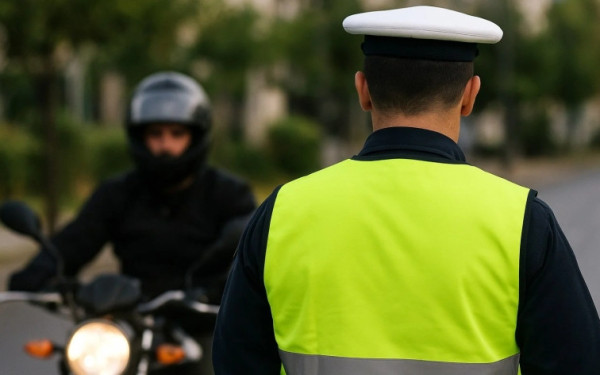 Εκστρατεία για τη χρήση κράνους: Πάνω από 480 κλήσεις από την Τροχαία μέσα στην 26η εβδομάδα ελέγχων