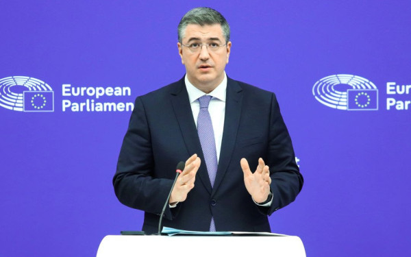 Απ. Τζιτζικώστας: Το 2026 η χώρα μας θα παραλάβει δύο υπερσύγχρονα τρένα