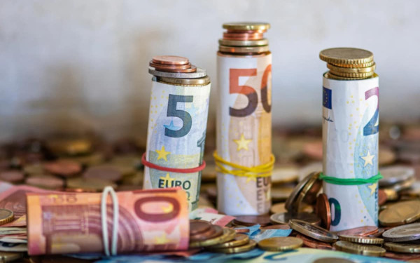 Ο «χάρτης» των πληρωμών από τον e-ΕΦΚΑ και τη ΔΥΠΑ από σήμερα Δευτέρα έως και την Τετάρτη 24/12