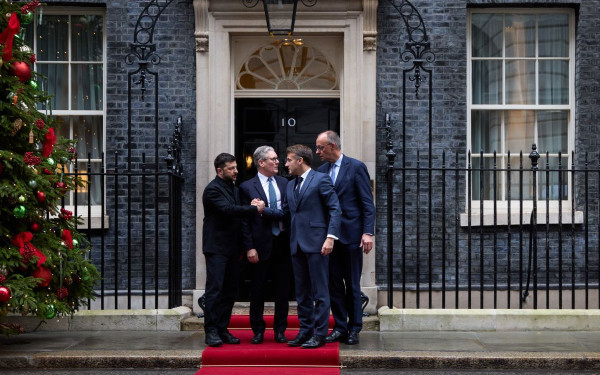 Περισσότερη στρατιωτική και οικονομική στήριξη της Ευρώπης στην Ουκρανία αποφάσισαν Γαλλία, Γερμανία και Ηνωμένο Βασίλειο