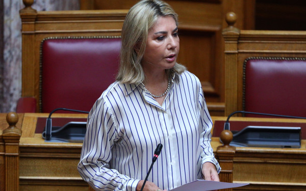 Βουλή: Άρση ασυλίας για τη Ζ. Μακρή