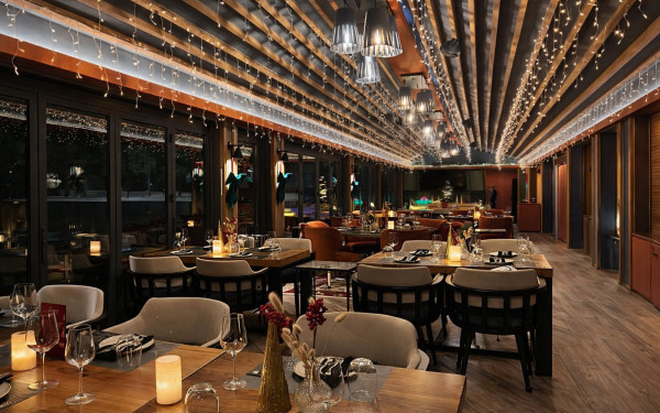 Θεσσαλονίκη - Ciel Bar Restaurant: Ένα γαστρονομικό ταξίδι αναμνήσεων με θέα το… μπλε του Θερμαϊκού