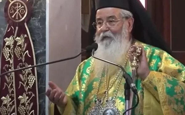 Κήρυγμα του Μητροπολίτη Κοζάνης: Όλοι κυκλοφορούν με ένα σκυλί πια, εκεί κατήντησε η Ελλάδα - Τι είπε για τα κορίτσια που «κυκλοφορούν ημίγυμνα»