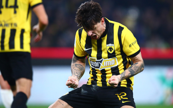 Super League: Με νέα ανατροπή στην κορυφή η ΑΕΚ