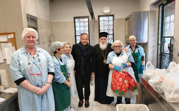 Επίσκεψη Αγελούδη στα συσσίτια και τις τράπεζες τροφίμων της Μητρόπολης Νεαπόλεως και Σταυρουπόλεως