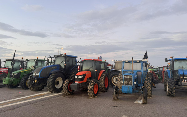 Ξεκινούν 48ωρους αποκλεισμούς οι αγρότες - Πού έχει μπλόκα