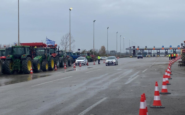 Μάλγαρα: Άνοιξε η εθνική οδός Θεσσαλονίκης - Αθήνας και στα δύο ρεύματα (βίντεο)