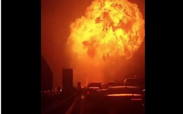 Ιταλία: Μεγάλη πυρόσφαιρα μετά από έκρηξη σε φορτηγό με αέριο - Δείτε βίντεο