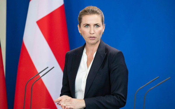 Η πρωθυπουργός της Δανίας ξεκαθαρίζει στον Τραμπ ότι η Γροιλανδία δεν θελει να προσαρτηθεί από τις ΗΠΑ