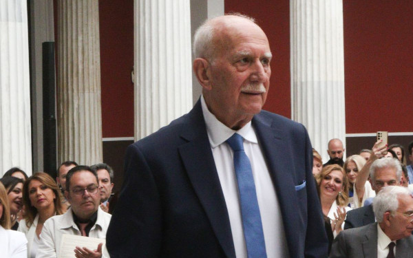 Η ανακοίνωση της ΕΣΗΕΑ για την απώλεια του Γιώργου Παπαδάκη