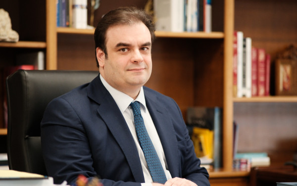 Στην πρώτη του συνεδρίαση υπουργών Οικονομικών της G7 ο Κυριάκος Πιερρακάκης ως πρόεδρος του Eurogroup