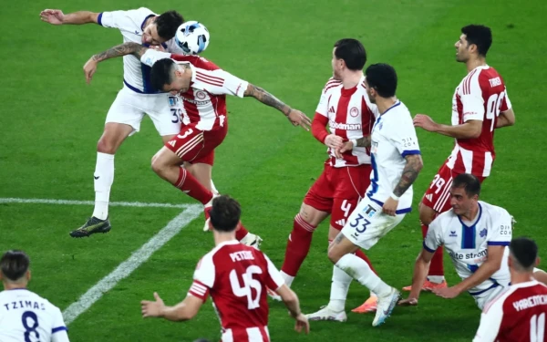 Super League Η Κηφισιά φρέναρε τον Ολυμπιακό