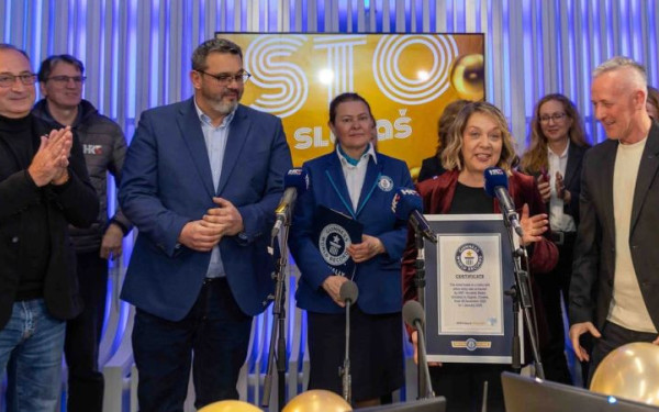 Κροατία: Ραδιοφωνικός μαραθώνιος που σπάει το ρεκόρ Guinness για τον ένα αιώνα δημόσιος ραδιοφωνίας