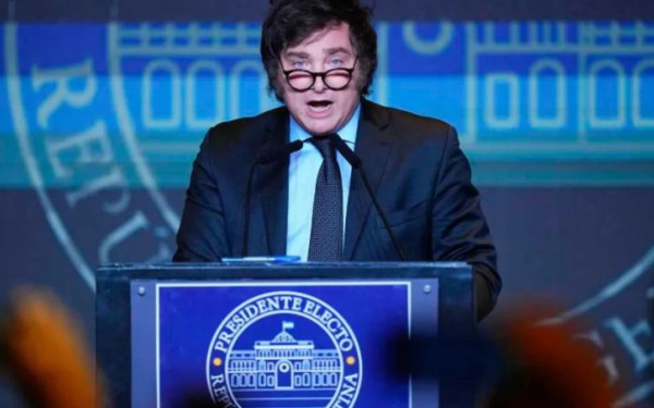 Μιλέι: Ετοιμάζει σχέδιο συμμαχίας στη Λατινική Αμερική κατά του «καρκίνου του σοσιαλισμού»