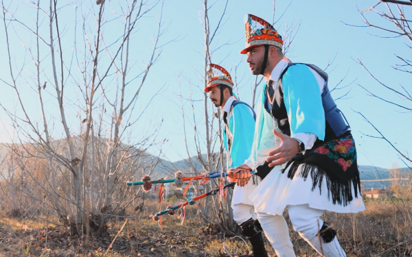 Κοζάνη και Εορδαία «ενώνουν» δυνάμεις για το κορυφαίο έθιμο των Μωμόγερων