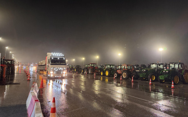 Θεσσαλονίκη: Χριστούγεννα στα μπλόκα με ανοιχτούς δρόμους και αποκλιμάκωση των κινητοποιήσεων