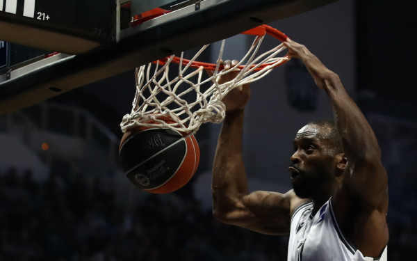 Μπάσκετ: Δώρο Χριστουγέννων η 100άρα του ΠΑΟΚ επί του Πανιωνίου (βίντεο)