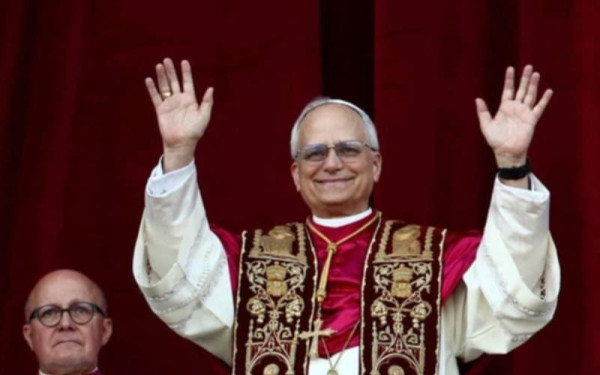 Ο πάπας Λέων ΙΔ' καλεί τους καρδιναλίους όλου του κόσμου σε διήμερη συνάντηση