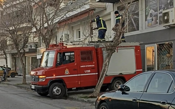 Κεντρική Μακεδονία: 600 κλήσεις στην Πυροσβεστική λόγω των ανέμων  - Πάνω από 100 χλμ την ώρα οι ριπές στη Θεσσαλονίκη