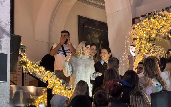 Θεσσαλονίκη: Κοσμοσυρροή στο φιλανθρωπικό bazaar των Τούνη, Πάσσαρη και Γκούτα - Όλα τα έσοδα στην «Πράξη Αγάπης»