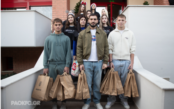 ΠΑΟΚ: Μήνυμα αλληλεγγύης με την επίσκεψη στη «Στοργή» (βίντεο)