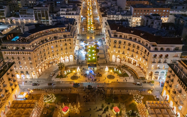 Η Volton και η Orizon φέρνουν τη μαγεία των Χριστουγέννων στη  Θεσσαλονίκη (βίντεο)