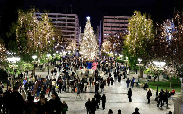 Χριστούγεννα εν Αθήναις... Του Νίκου Οικονόμου