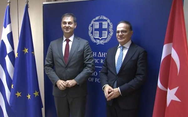 «Θετική Ατζέντα»: Η συνάντηση και η κοινή δήλωση των υφ. Εξωτερικών Ελλάδας και Τουρκίας
