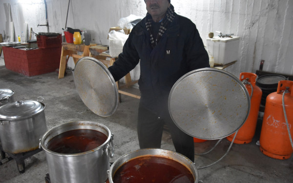 Νάουσα: Αναβίωσε και φέτος το «Κουρμπάνι» στο Αρκουδοχώρι