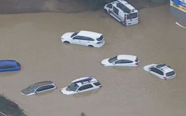 Αυστραλία: Σφοδρές καταιγίδες πλήττουν την Βικτώρια - Πάνω από 6.000 σπίτια χωρίς ρεύμα (βίντεο)