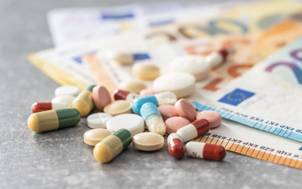 Θεσσαλονίκη: Αναμονή 7 μηνών για τη διάθεση των Φαρμάκων Υψηλού Κόστους στα φαρμακεία της γειτονιάς