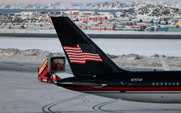 Ανάλυση Politico: Πώς ο Τραμπ θα μπορούσε να καταλάβει τη Γροιλανδία σε τέσσερα βήματα