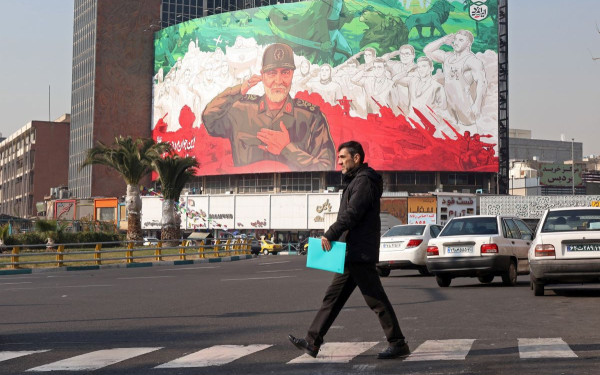 Ιράν: Μπορεί να ανατραπεί το θεοκρατικό καθεστώς; Το BBC παραθέτει σενάρια