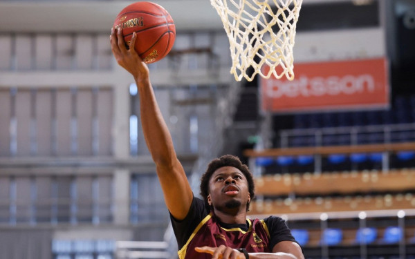 Μπάσκετ: Με Αντετοκούνμπο οι προπονήσεις του Άρη, ετοιμάζεται για το ευρωπαϊκό του ντεμπούτο