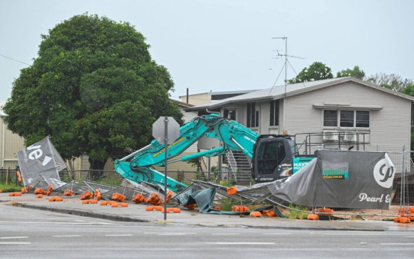 Αυστραλία: Πνίγεται από τις βροχές του κυκλώνα «Κότζι» και καταστρέφεται από τις τεράστιες πυρκαγιές