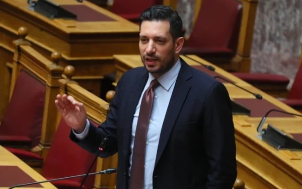 Σκηνές χάους στη Βουλή: Σφοδρή αντιπαράθεση Κυρανάκη - Πέρκα με σεξιστικές αιχμές