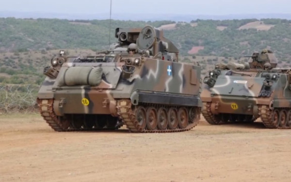 Τεθωρακισμένα και στρατιωτικά οχήματα δώρισε η Ελλάδα στον Λίβανο