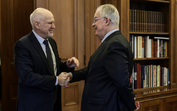 Συνάντηση του Κων. Τασούλα με τον Γ. Παπανδρέου στο Προεδρικό Μέγαρο