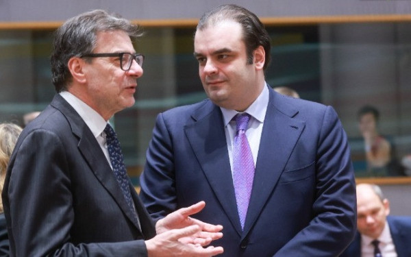 Σειρά σημαντικών επαφών Πιερρακάκη στις Βρυξέλλες