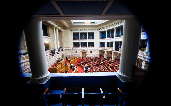 Η πάντα επίκαιρη Αντιγόνη: Ο ρόλος της ηρωίδας σε ελληνική τραγωδία. Γράφει η Άννα Κοκκινίδου