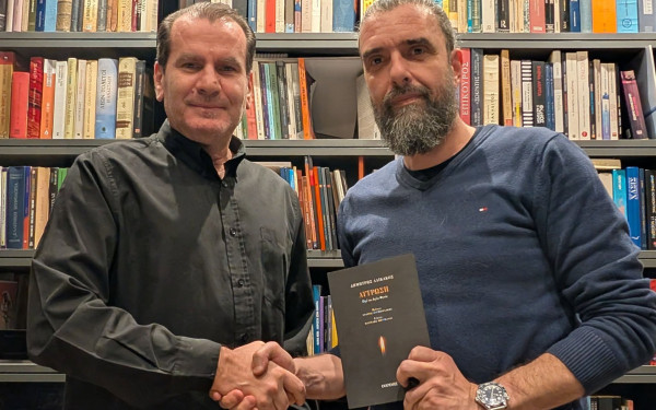 Ο Τσαφούλιας ετοιμάζει ταινία για το Άγιο Φως, βασισμένη στο βιβλίο του Αλικάκου